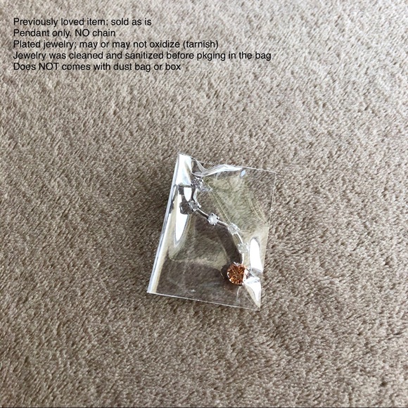 ✨2/$15✨ Pendant: Pendant with Orange & Clear Stones, 4 cm 🛍 Bundle Me! - Picture 9 of 13